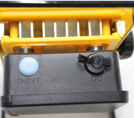 Аккумуляторный ручной фонарь - прожектор Bailong BL-204 100W 3 × 18650 со стробоскопом от сети 220 В и от прикуривателя